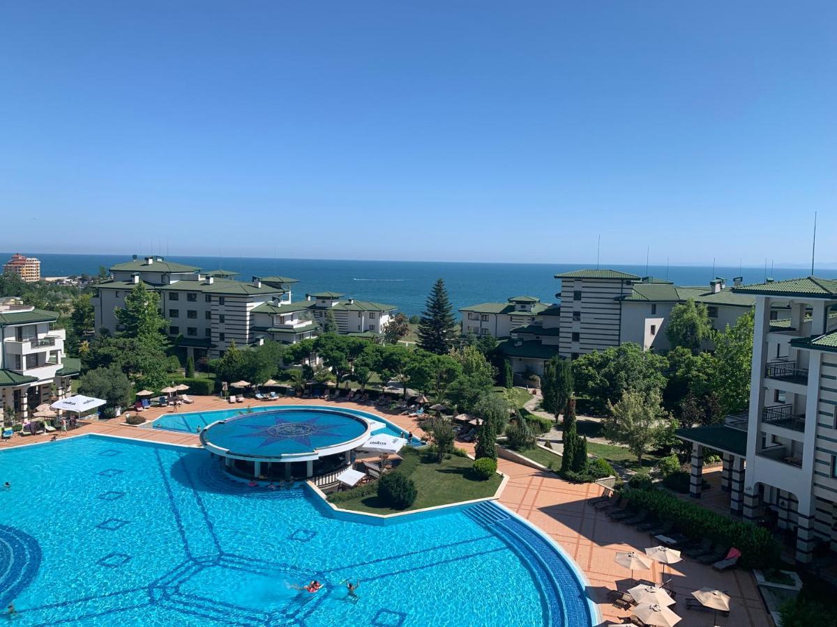 Kalina Private Apartments In Emerald Resort, Ravda Exterior photo