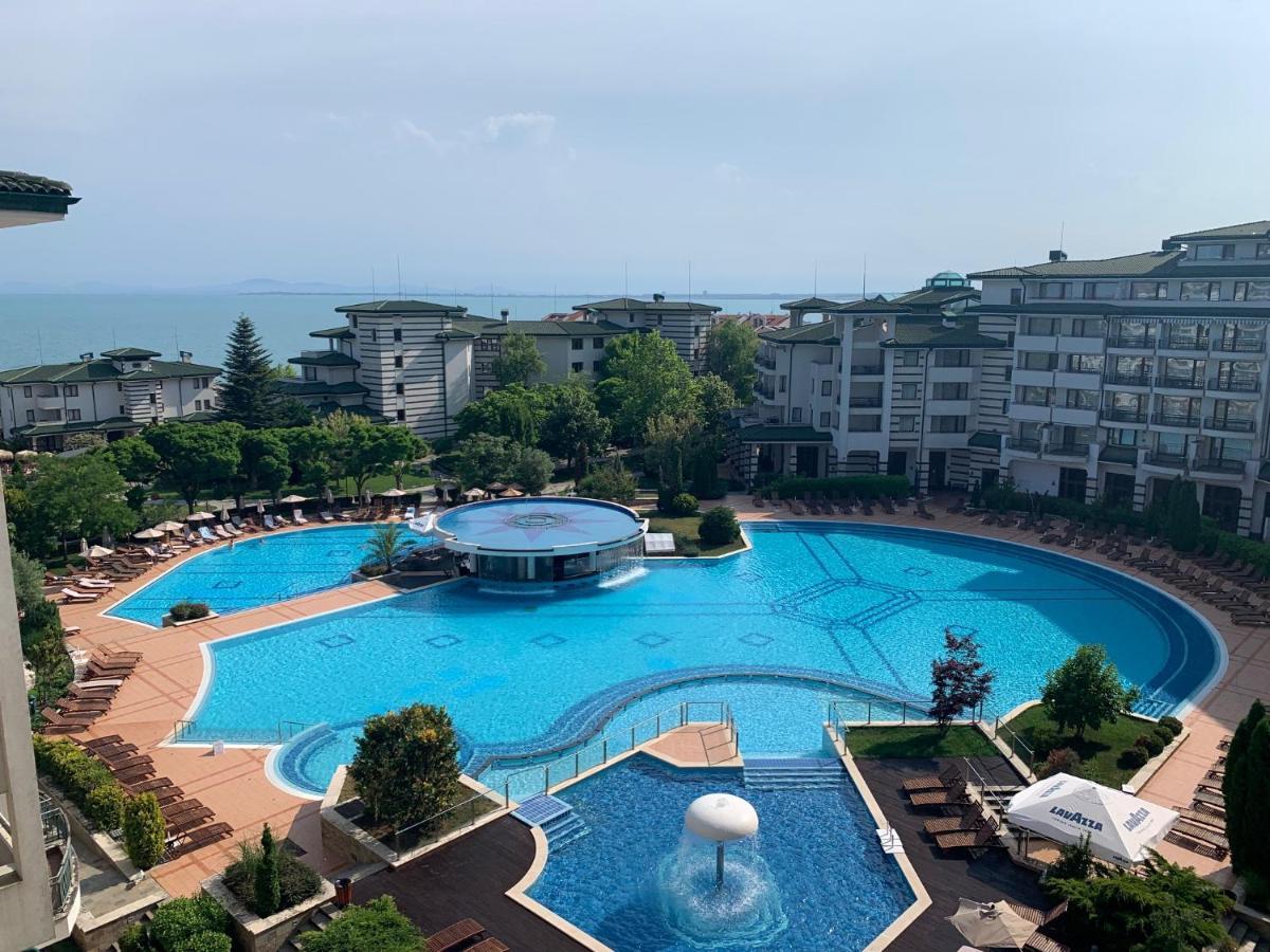 Kalina Private Apartments In Emerald Resort, Ravda Exterior photo