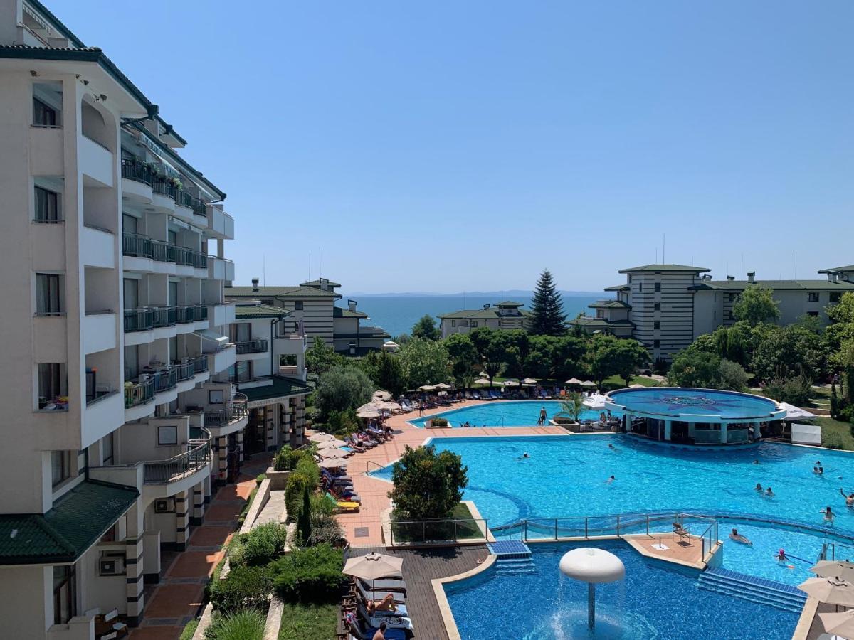 Kalina Private Apartments In Emerald Resort, Ravda Exterior photo