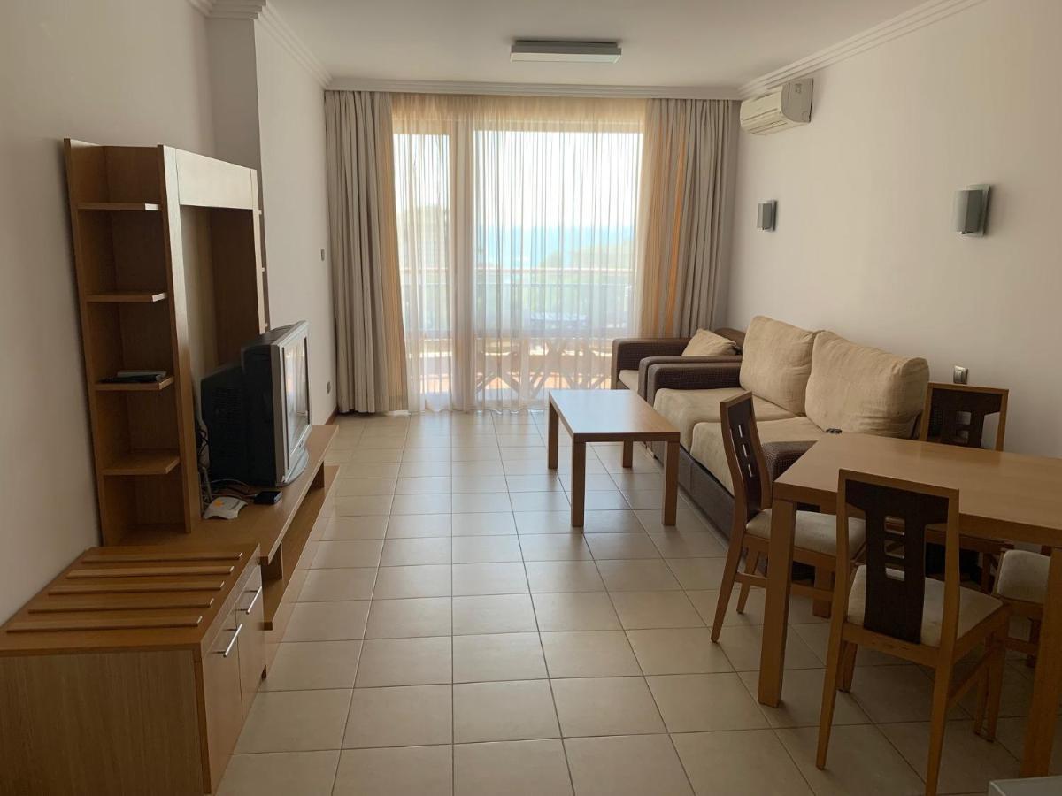 Kalina Private Apartments In Emerald Resort, Ravda Exterior photo