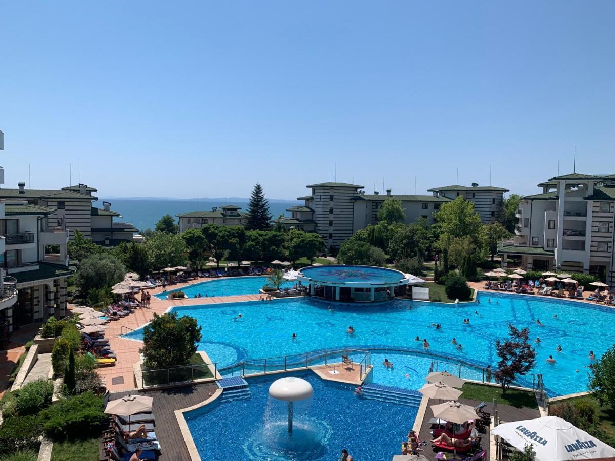 Kalina Private Apartments In Emerald Resort, Ravda Exterior photo